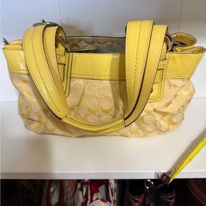 Coach SoHo  Y2K Yellow Signature Shoulder Bag